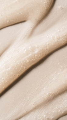 NATULIQUE Nourishing Anti-Frizz Hairwash
